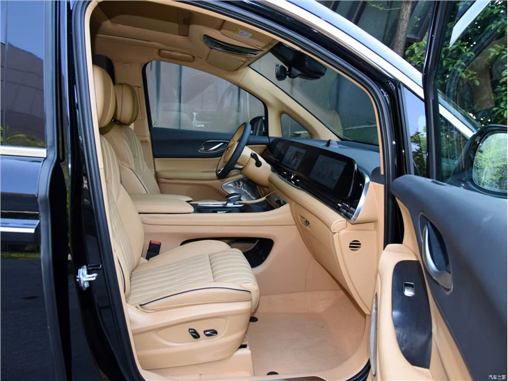 2023 New VOYAH Dreamer PHEV (Hybrid)