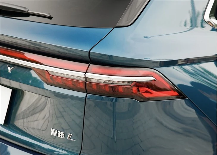 GEELY XingYue 2.0T 4WD SUV