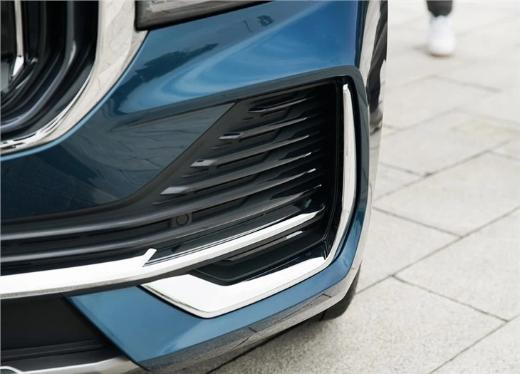 GEELY XingYue 2.0T 4WD SUV