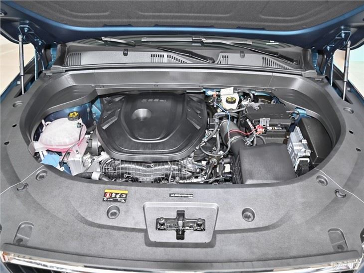 GEELY XingYue 2.0T 4WD SUV