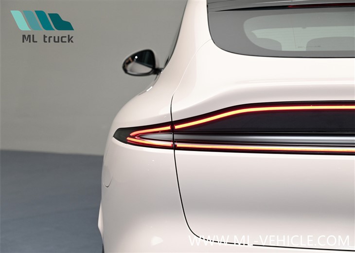 IM LS6 SUV EV