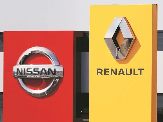 Renault Reduces Nissan Stake To 15%