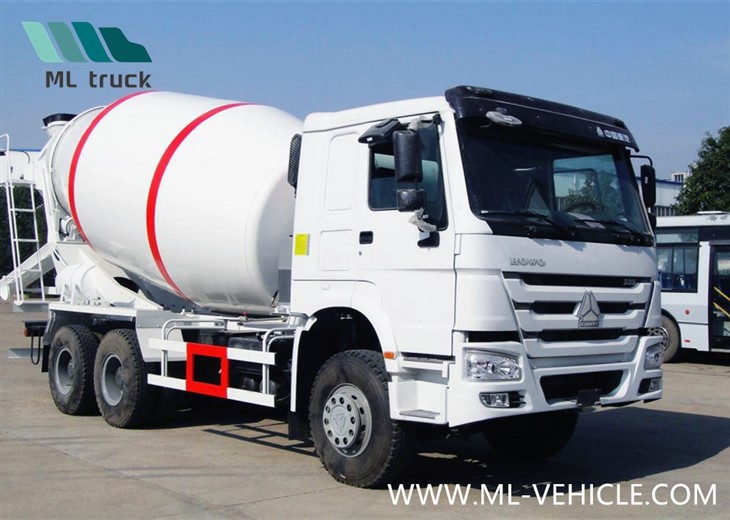 Sinotruck HOWO New 6m3 8m3 10m3 12m3 14m3 16m3 18m3 Cargo Heavy Construction Tank Cement Concrete Mixing Truck