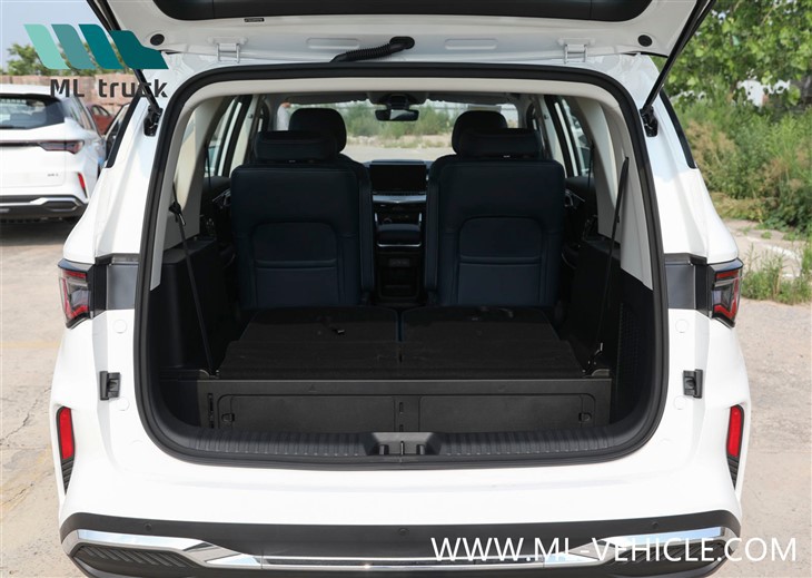 2023 Geely JiaJi 1.5TD DCT MPV