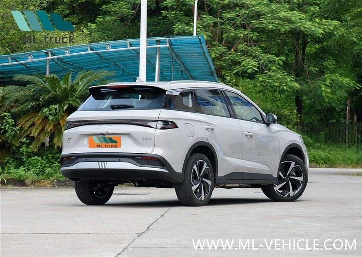 2025 BYD Sea Lion 05 DMi SUV
