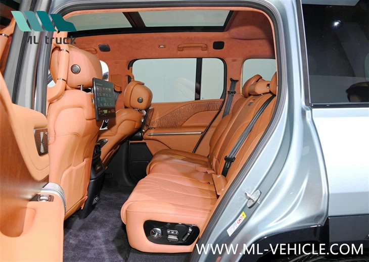 BYD YangWang U8 PHEV SUV Luxury Edition