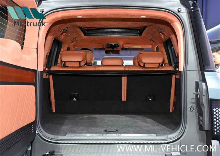 BYD YangWang U8 PHEV SUV Luxury Edition