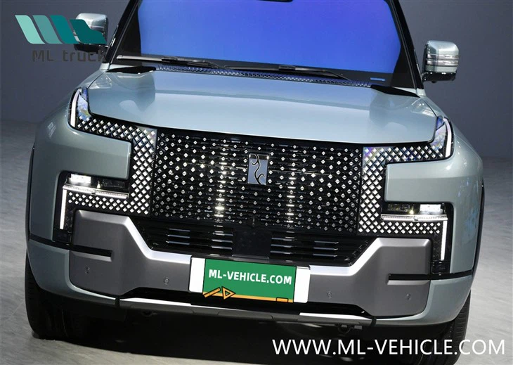 BYD YangWang U8 PHEV SUV Luxury Edition