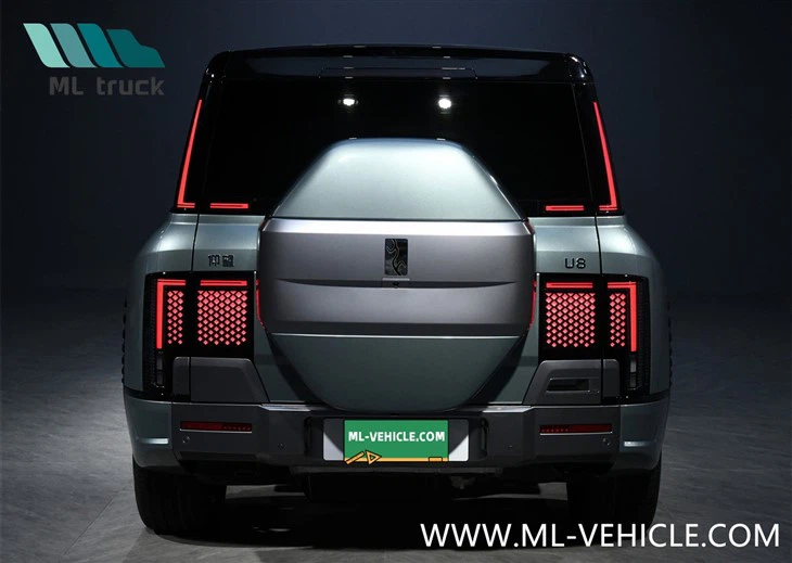 BYD YangWang U8 PHEV SUV Luxury Edition