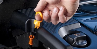 What is the Optimal Oil Level on the Oil Dipstick for a Car?