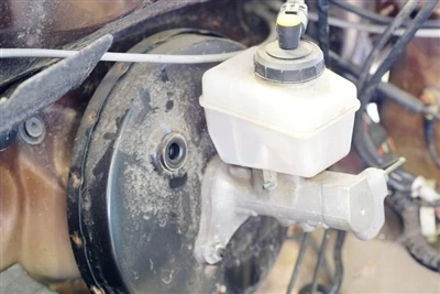 Symptoms of Internal Pressure Loss in the Brake Master Cylinder