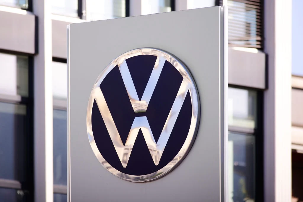 Mercedes, Stellantis, And Volkswagen in Talks With Serbia For Lithium Supply
